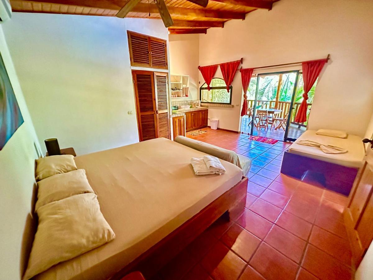 Pacifica Surf Studios Playa Santa Teresa  Eksteriør billede
